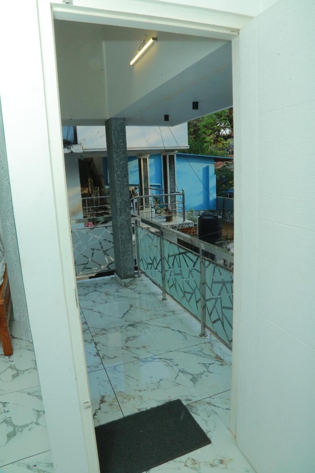 Azure Home Stay Коччи Экстерьер фото